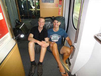 Heimfahrt im ICE der Deutschen Bahn, ein schnelles Vergnügen.
